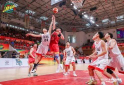 亚博摔跤友谊赛，吴越闪电队与泰山玄武队强势横扫，VAR改判成焦点！精神属性拉满的简单介绍