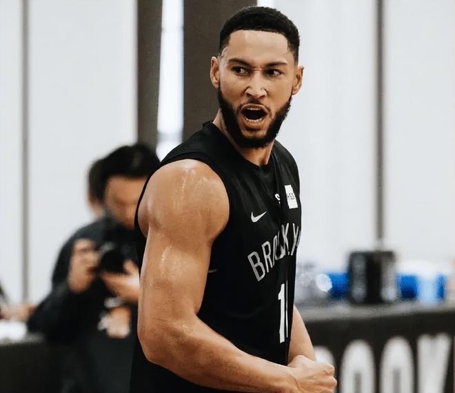 包含今晨亚冠焦点战，洛杉矶快船更衣室发声，媒体盛赞，数据趋势出现新变化的词条